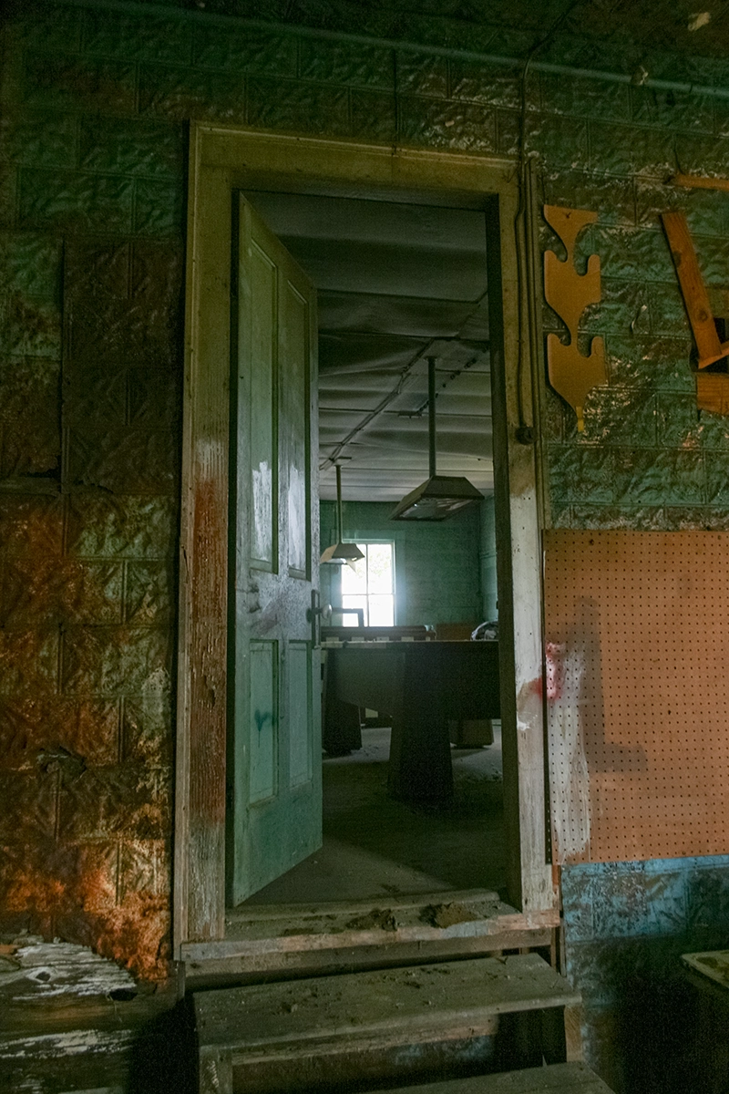 General Store copyright 2025 sublunar